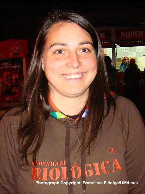 Imagem número 10 da galeria Enterro da Gata