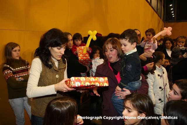 Imagem número 2 da galeria Festa Natal SASUM