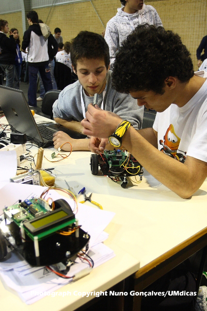 Imagem número 5 da galeria Roboparty