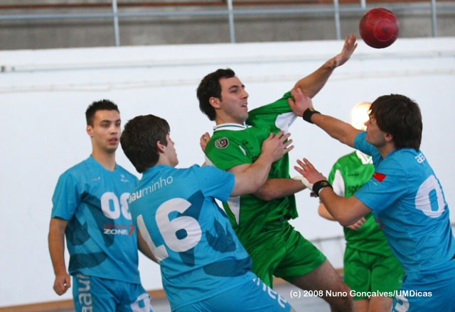 Imagem número 2 da galeria III TA Andebol