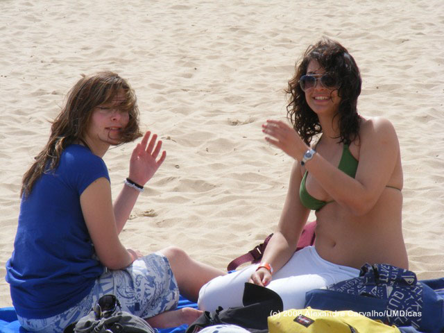 Imagem número 4 da galeria Gata na Praia