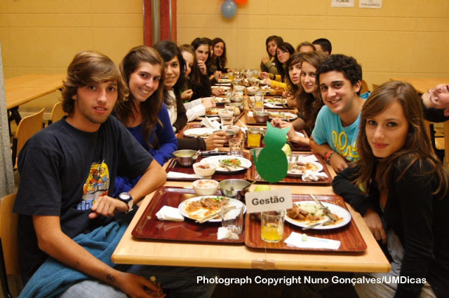 Imagem número 5 da galeria Jantar do Caloiro