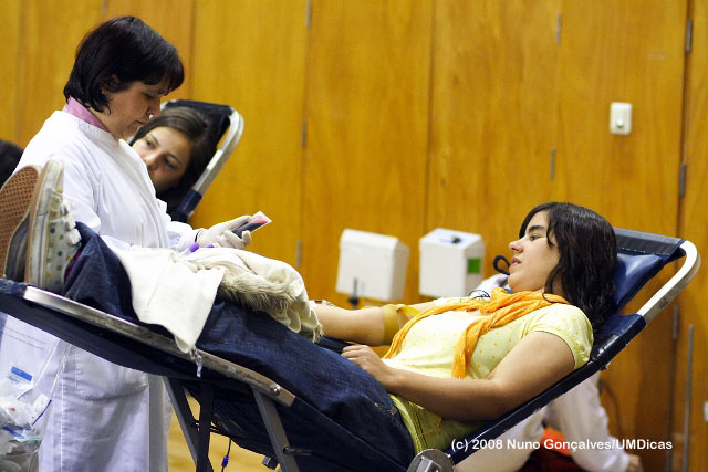 Imagem número 6 da galeria Dádiva de Sangue - Abril