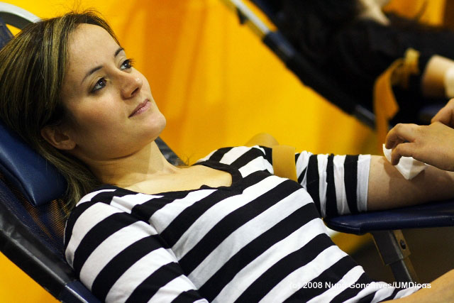 Imagem número 8 da galeria Dádiva de Sangue - Abril