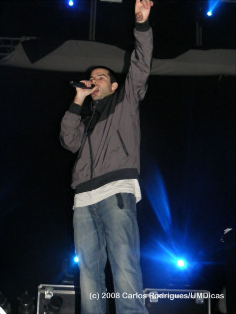 Imagem número 8 da galeria Enterro da Gata