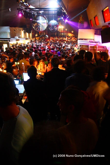 Imagem número 2 da galeria Sardinha - Abril