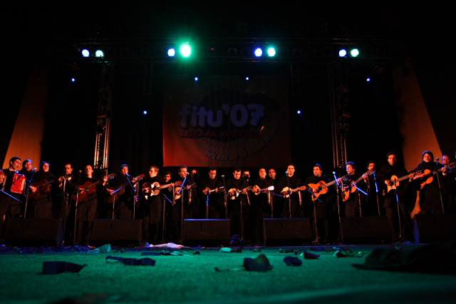 Imagem número 2 da galeria FITU