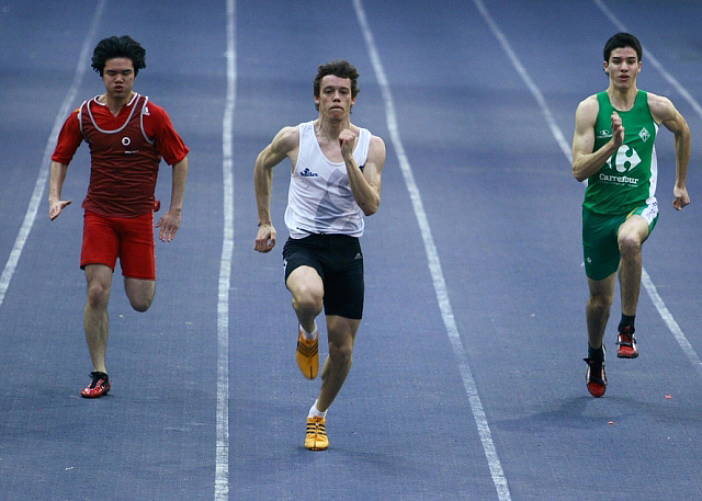 Imagem número 5 da galeria CNU Atletismo Pista Coberta