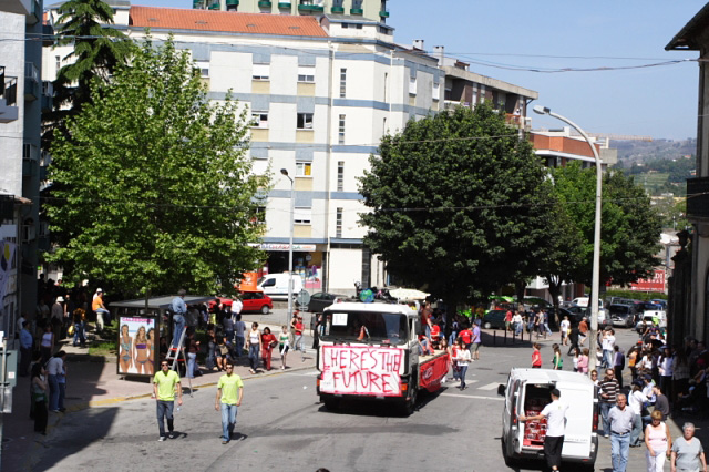 Imagem número 4 da galeria Cortejo