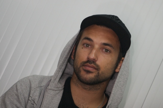 Imagem número 3 da galeria Enterro da Gata