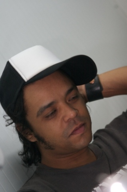 Imagem número 2 da galeria Enterro da Gata