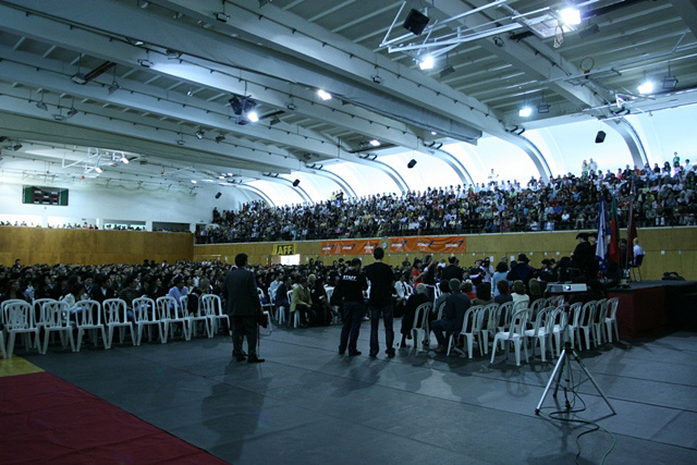 Imagem número 1 da galeria Imposição de Insígnias