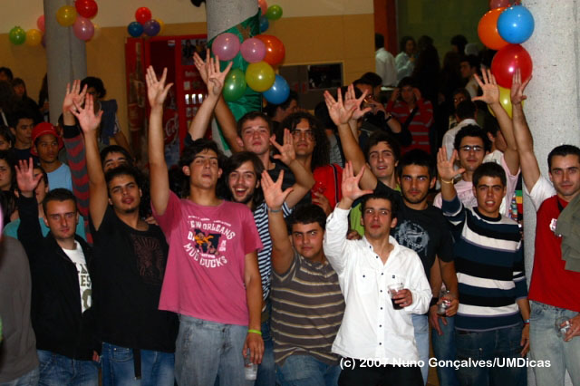 Imagem número 1 da galeria Jantar do Caloiro