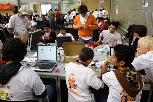 Imagem número 4 da galeria Roboparty
