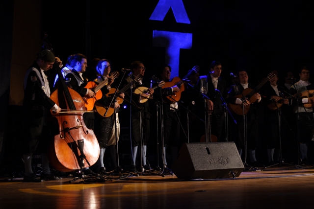 Imagem número 8 da galeria TROVAS