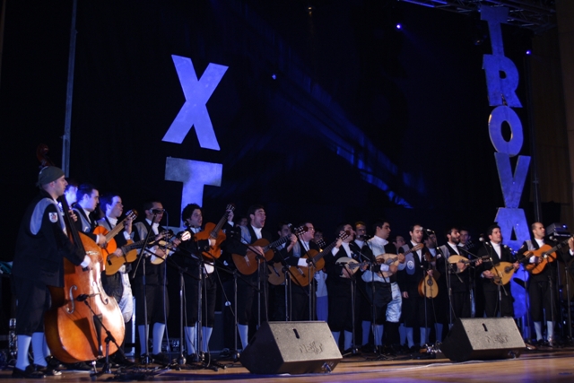 Imagem número 3 da galeria TROVAS