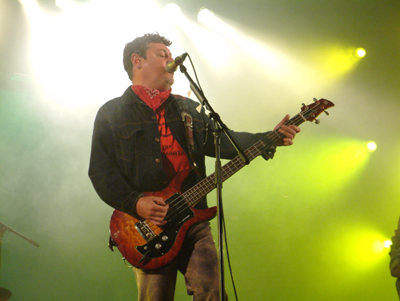 Imagem número 5 da galeria Enterro da Gata