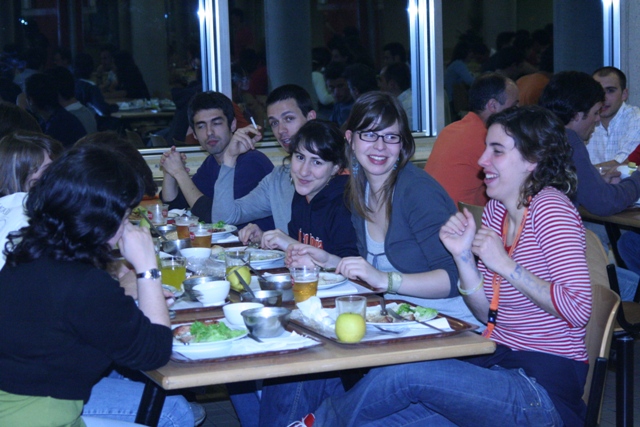 Imagem número 3 da galeria Jantar Académico - Maio