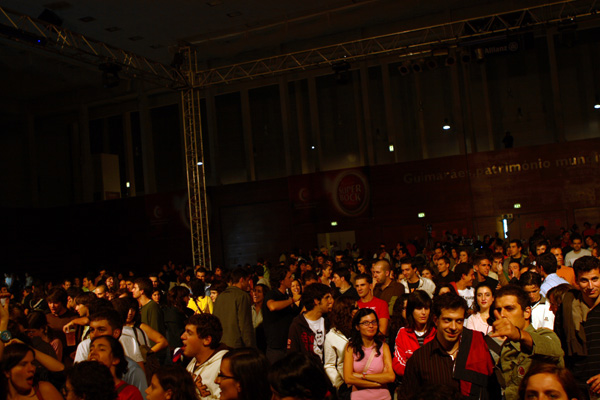 Imagem número 1 da galeria Recepção ao Caloiro