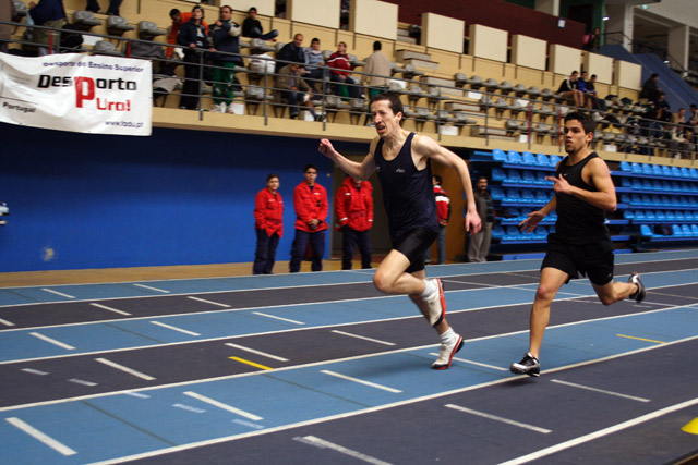 Imagem número 7 da galeria CNU Atletismo Pista Coberta