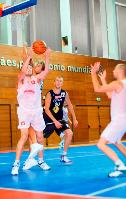 Imagem número 2 da galeria Europeu Universitário de Basquetebol