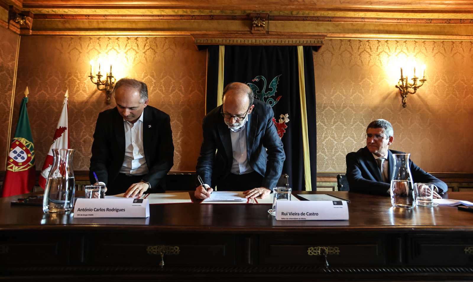 Imagem número 3 da galeria Cátedra Casais