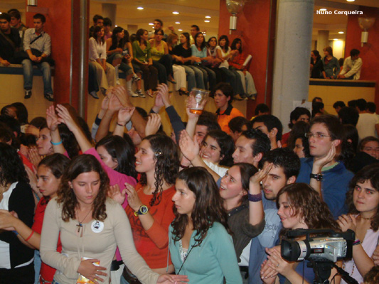 Imagem número 1 da galeria Jantar do Caloiro