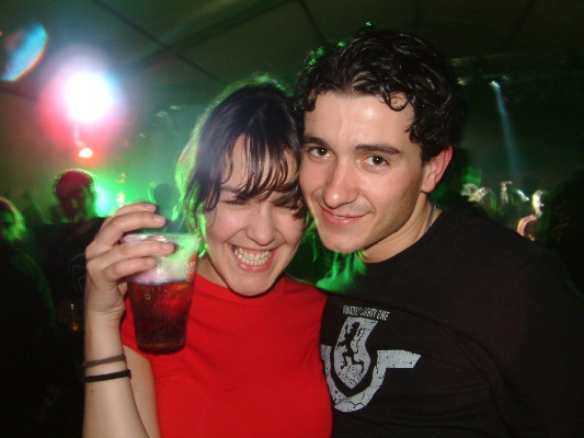 Imagem número 10 da galeria Enterro da Gata