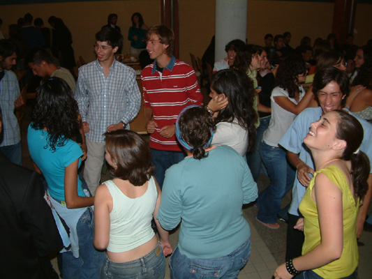 Imagem número 1 da galeria Jantar do Caloiro