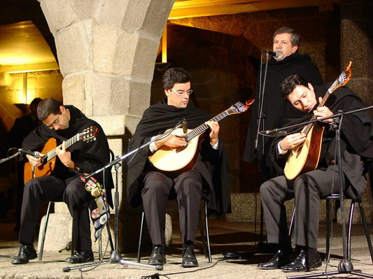 Imagem número 5 da galeria Recepção ao Caloiro