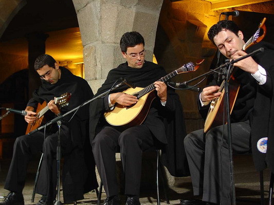 Imagem número 4 da galeria Recepção ao Caloiro