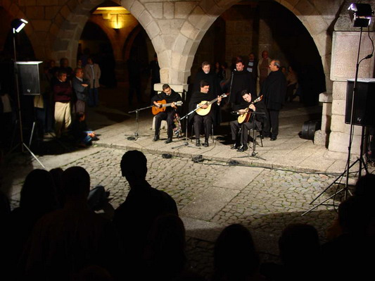 Imagem número 2 da galeria Recepção ao Caloiro