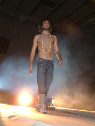 Imagem número 7 da galeria University Fashion