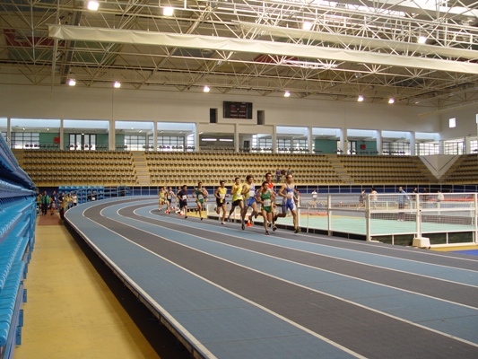Imagem número 5 da galeria CNU Atletismo Pista Coberta