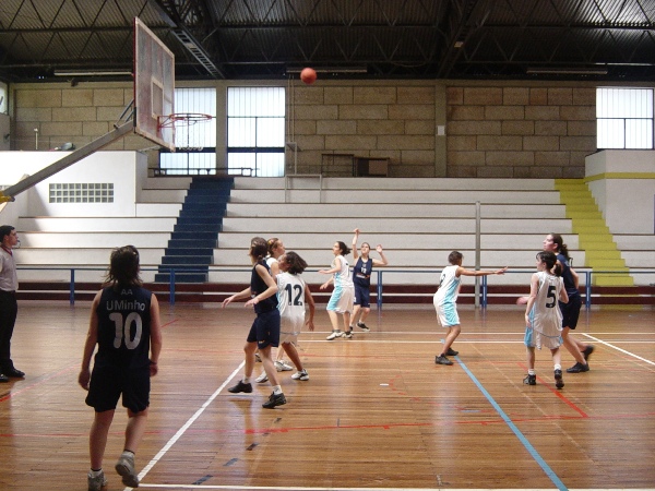 Imagem número 2 da galeria CNU Basquetebol F