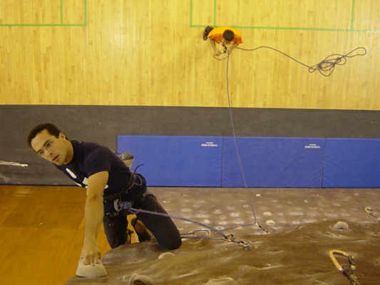 Imagem número 2 da galeria CNU Escalada