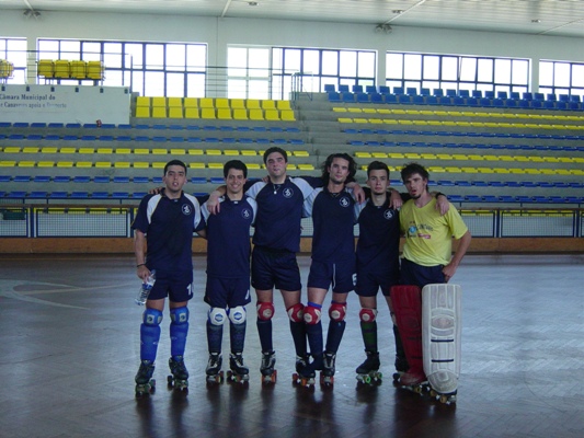 Imagem número 9 da galeria CNU Hóquei Patins