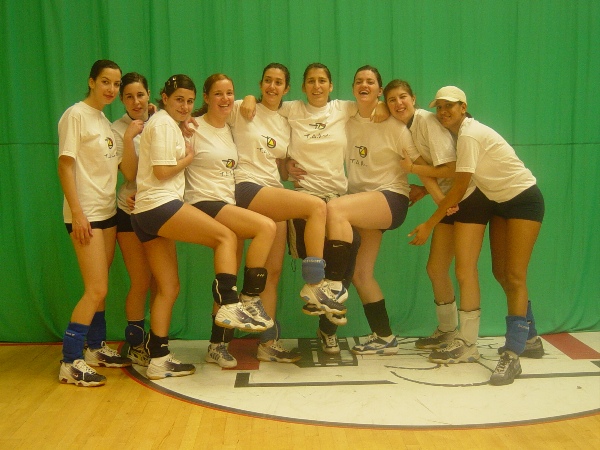 Imagem número 4 da galeria CNU Voleibol