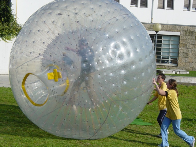 Imagem número 1 da galeria Dia UM Zorb