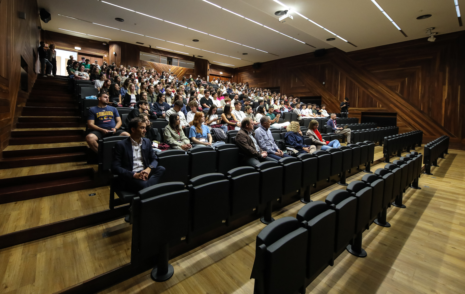 Imagem número 3 da galeria Boas-vindas Erasmus - 1º Semestre