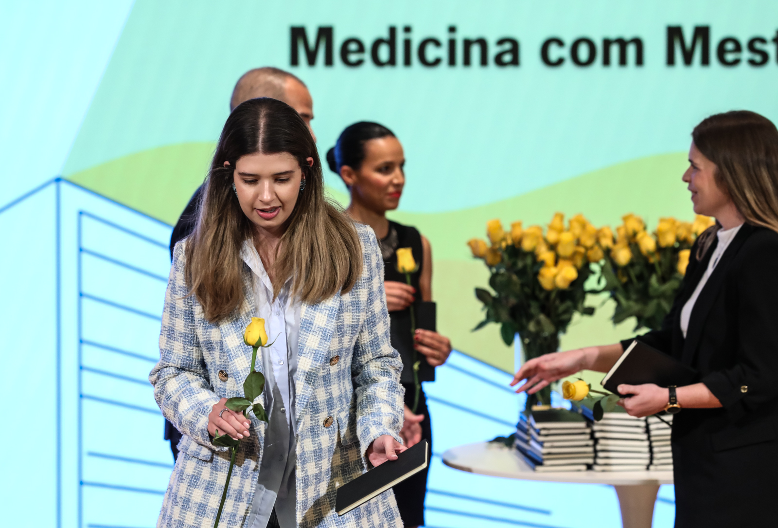 Imagem número 4 da galeria Aniversário Escola de Medicina