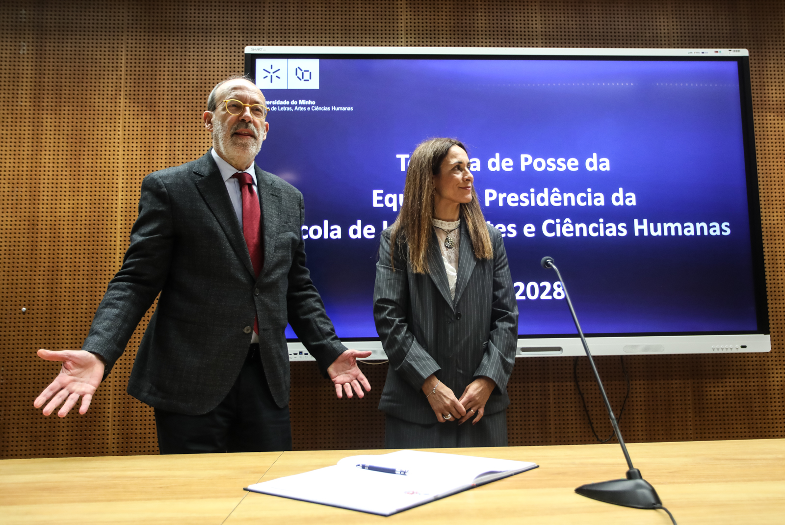 Imagem número 1 da galeria Tomada de posse ELACH