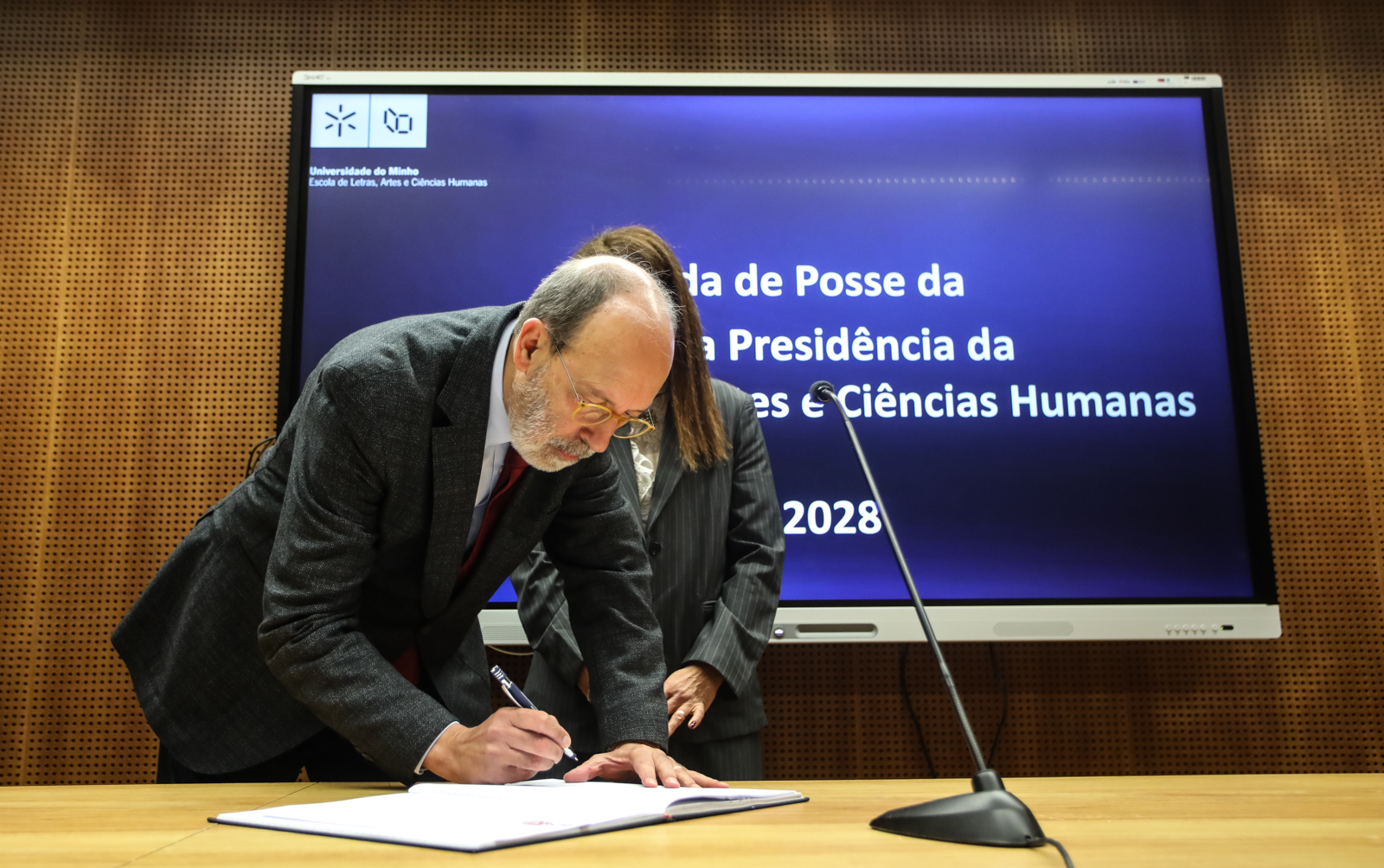 Imagem número 1 da galeria Tomada de posse ELACH