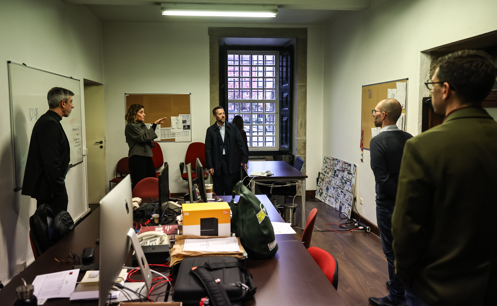 Imagem número 3 da galeria Reitor visita Pacinho e GCI