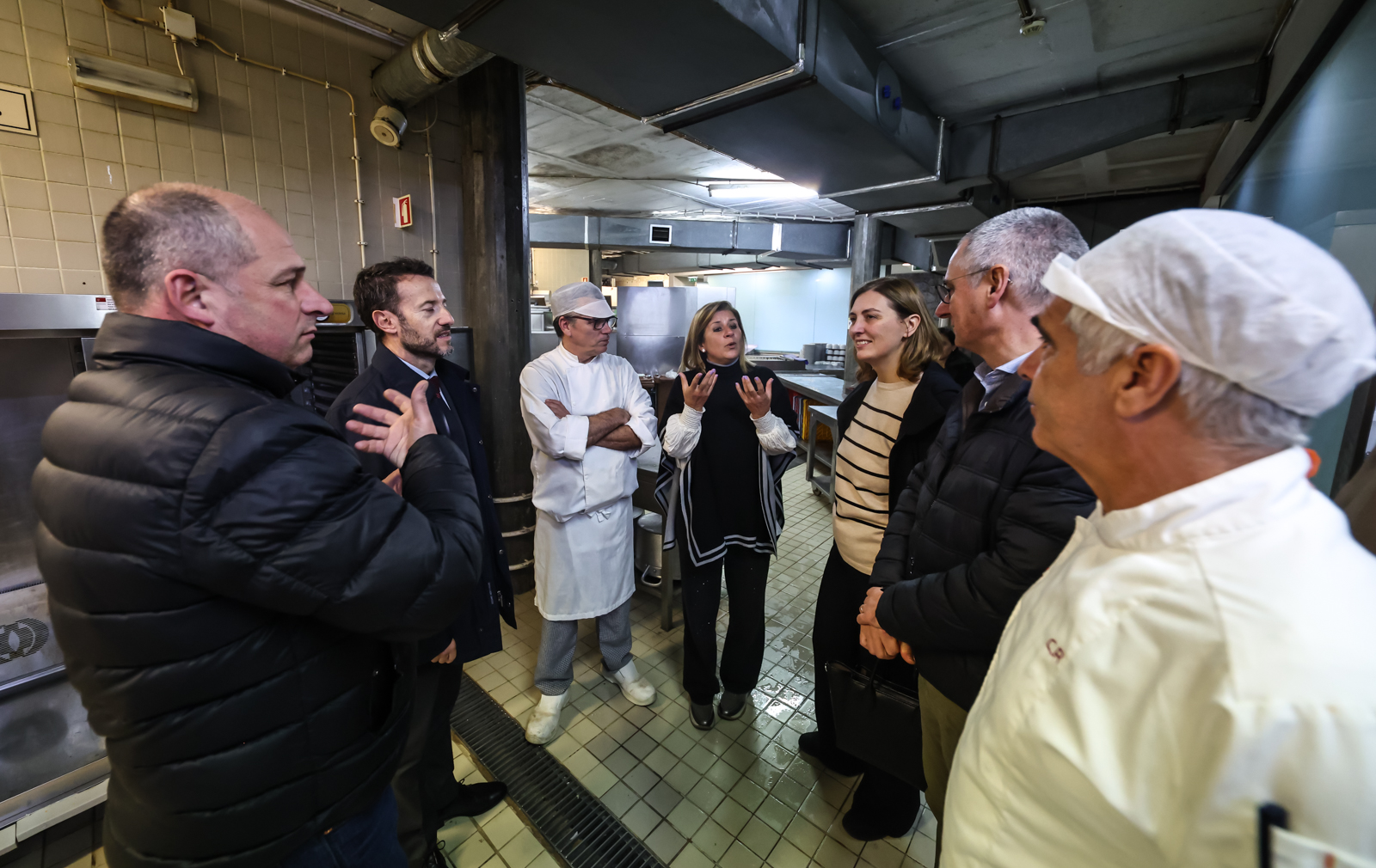 Imagem número 4 da galeria Reitor visita SASUM