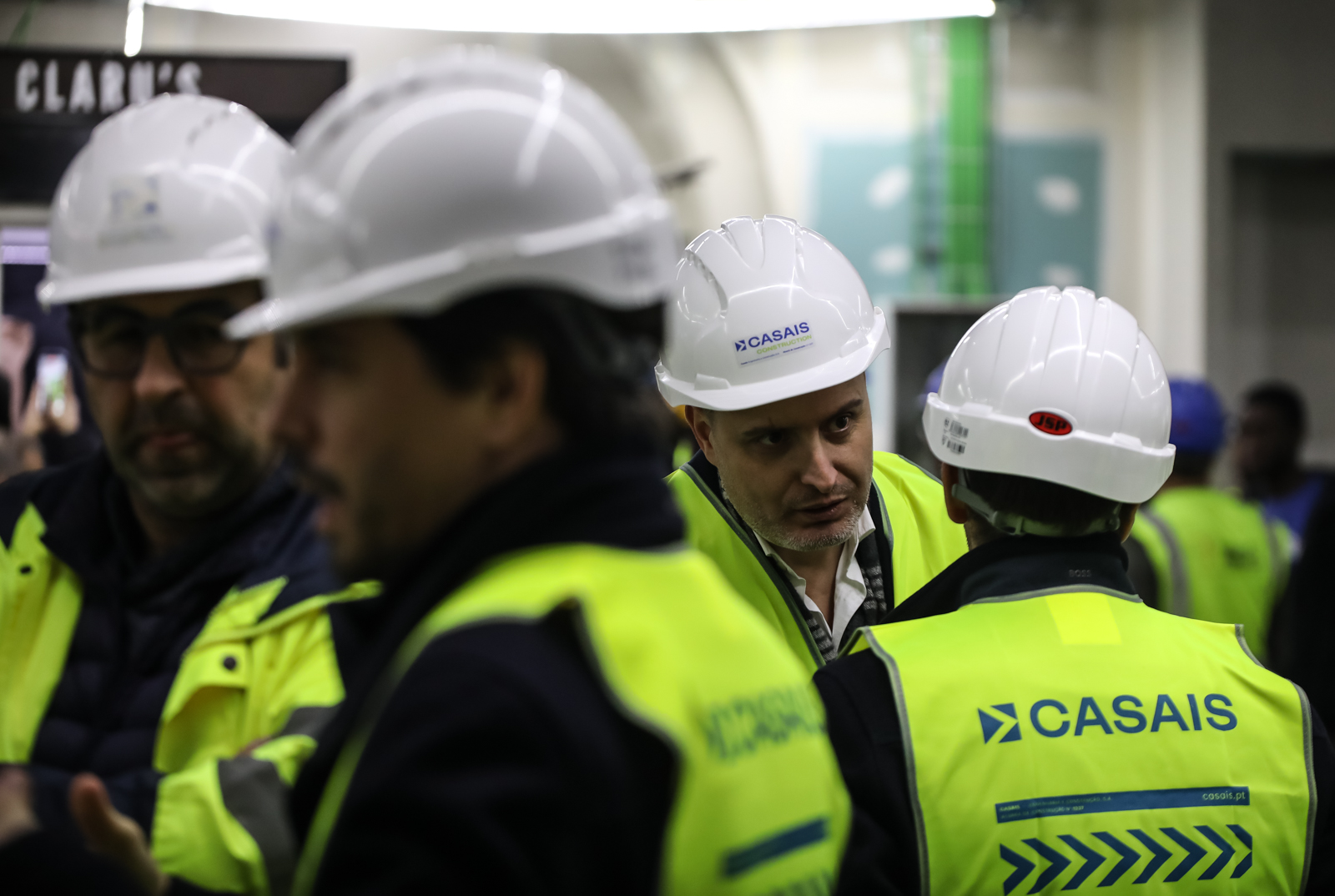 Imagem número 10 da galeria Pau de Fileira da Residência Universitária