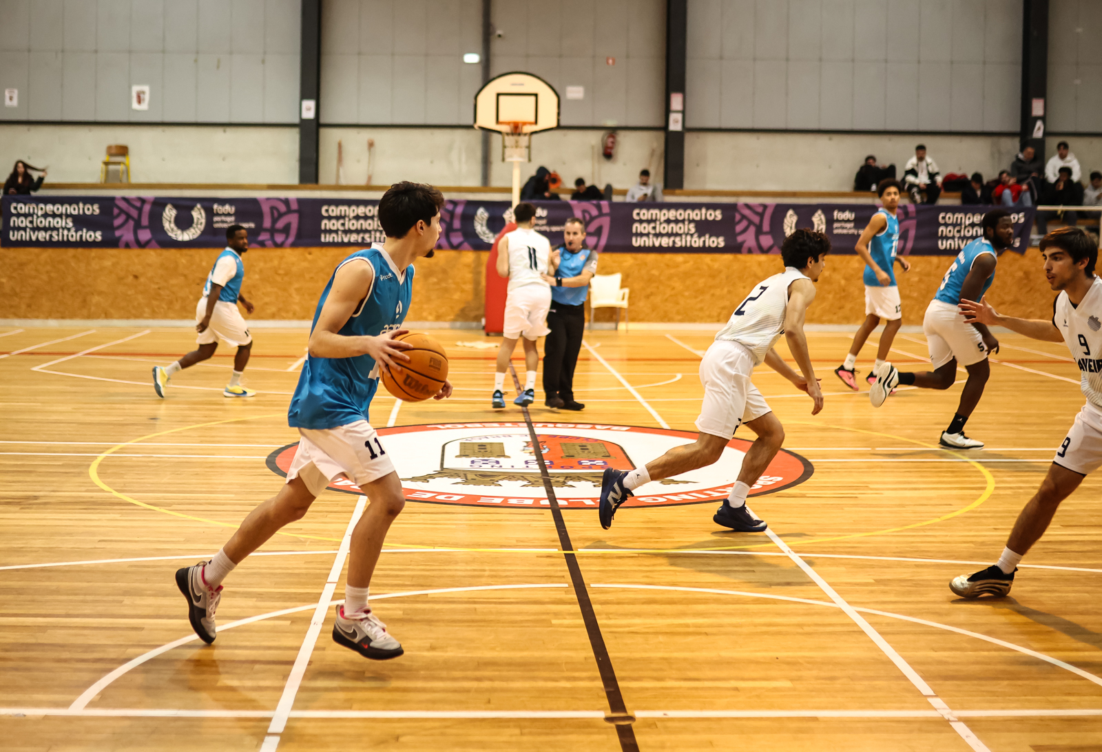 Imagem número 1 da galeria Torneio de Apuramento Basquetebol M