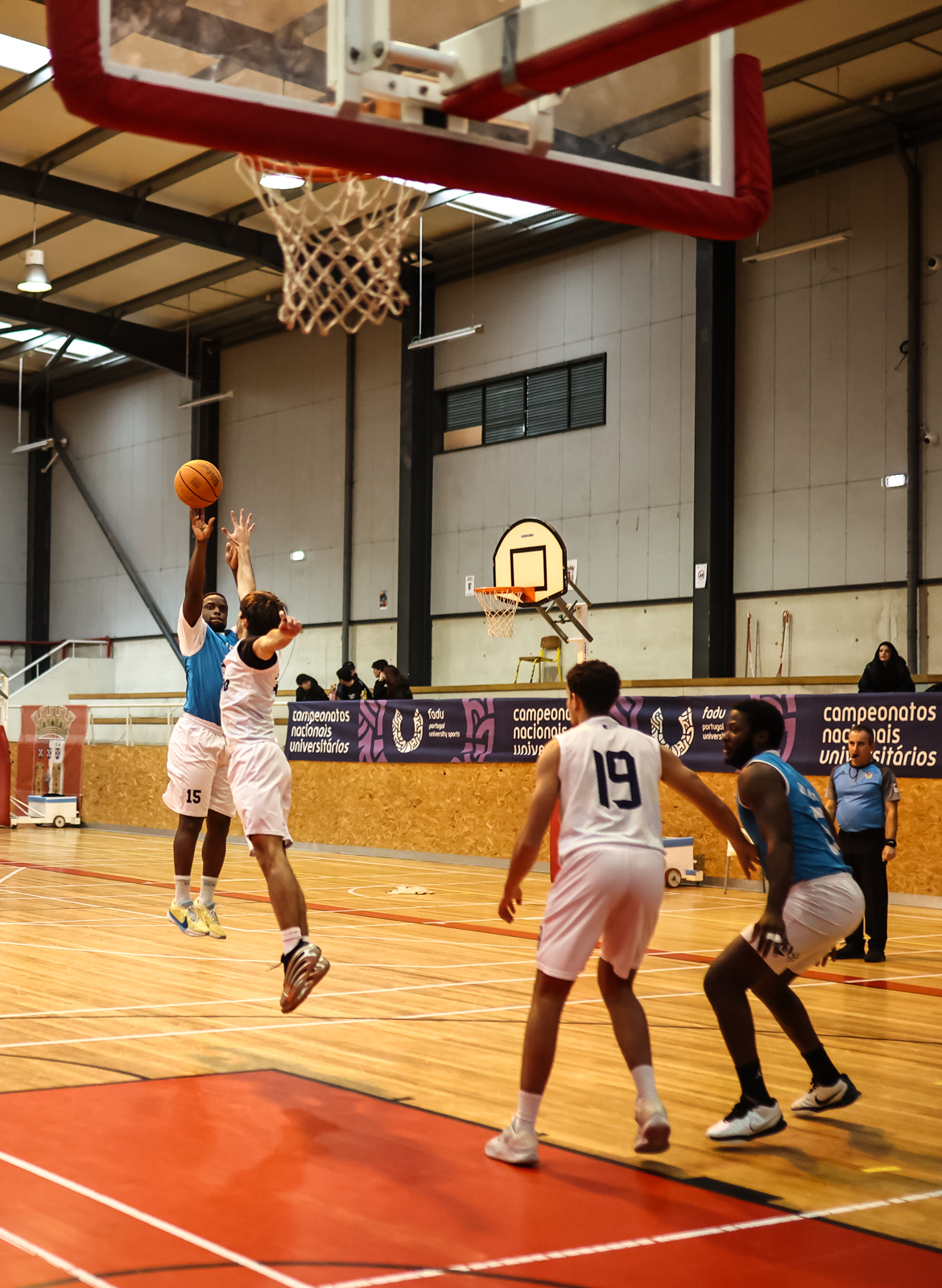 Imagem número 5 da galeria Torneio de Apuramento Basquetebol M