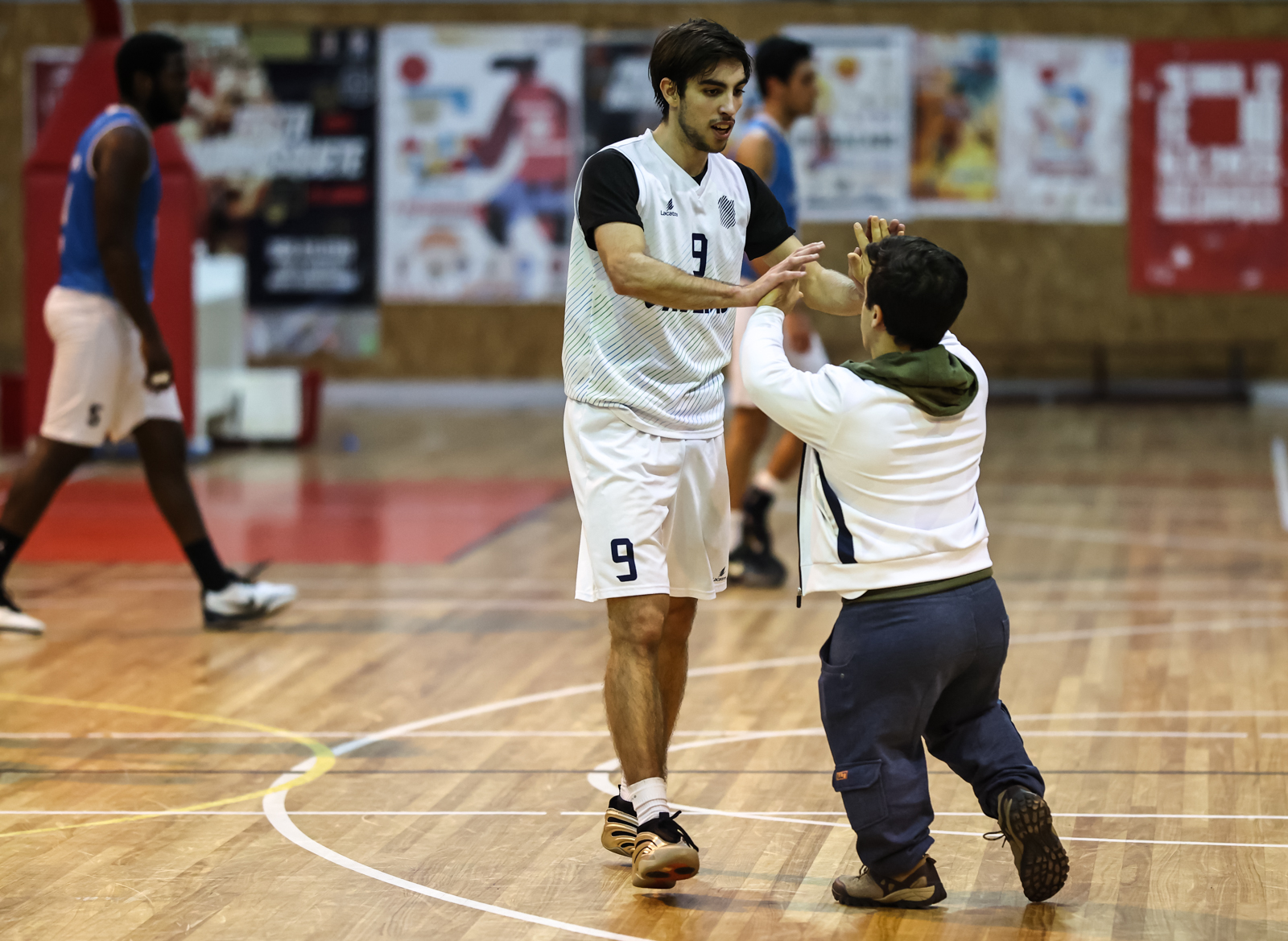 Imagem número 8 da galeria Torneio de Apuramento Basquetebol M