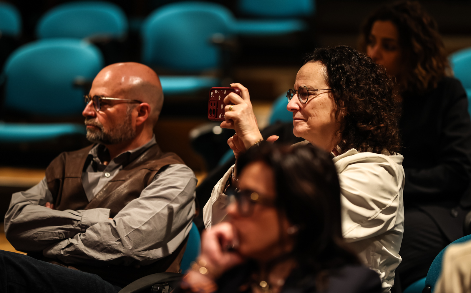 Imagem número 2 da galeria Tomada de Posse Comissão Trabalhadores